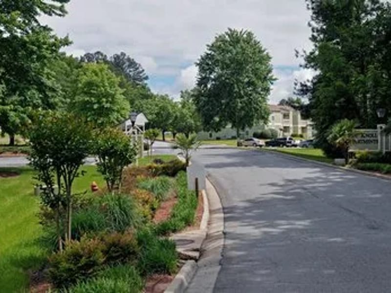 2 Pine Knoll - Assisted Living in Milledgeville, GA photo 2