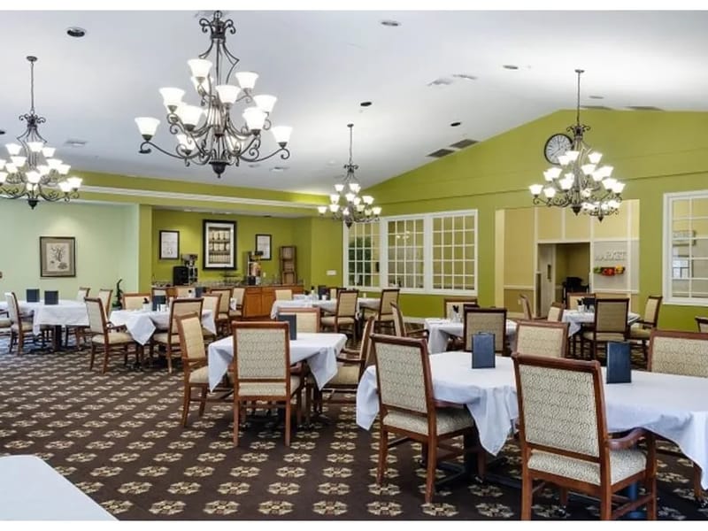 Elmcroft Of Heritage Woods Specialty Care Assisted Living Facility — Assisted Living, Mobile, AL · photo 3