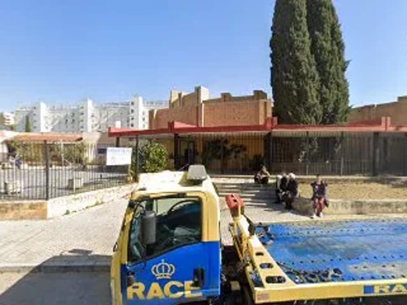 Residencia de ancianos San Francisco Javier - Hogar de Ancianos in Sevilla, Andalucía photo 1