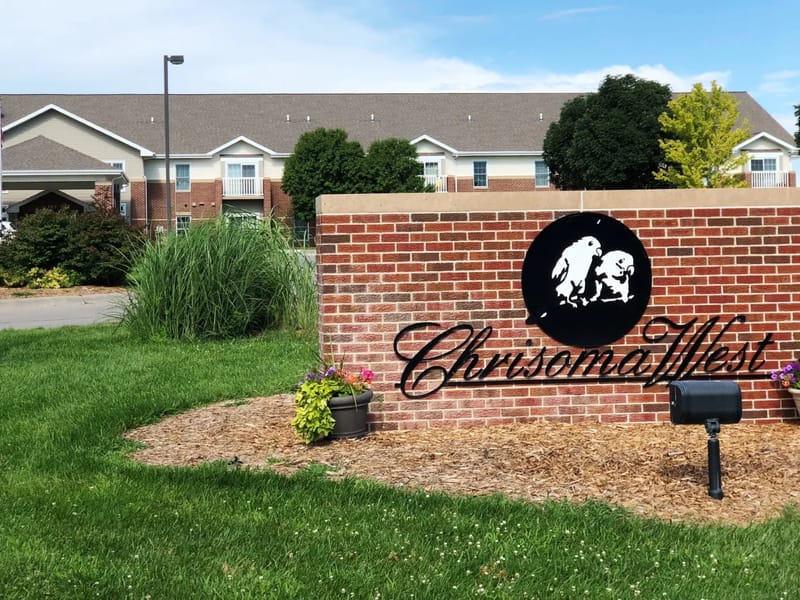 Chrisoma West Assisted Living - Assisted Living in Holdrege, NE photo 2