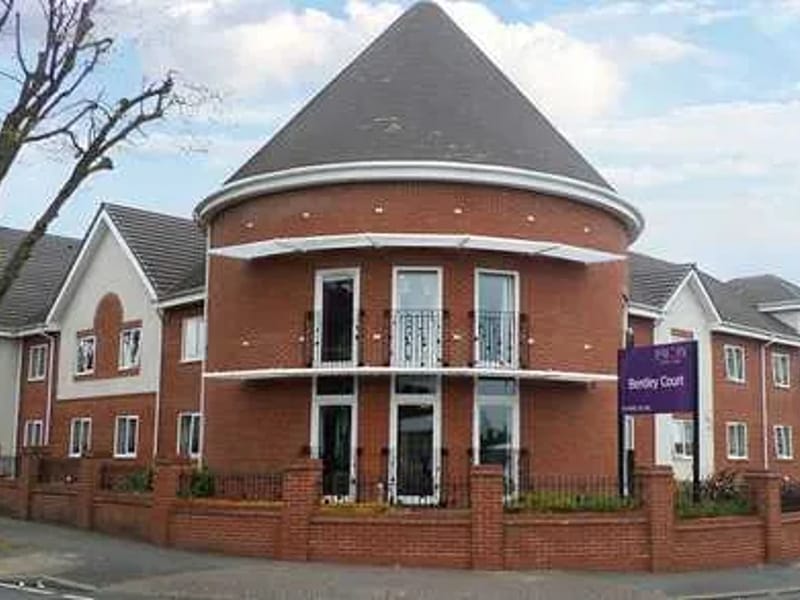 Hampton Court Care Home - Nursing Home in Wolverhampton, England photo 1
