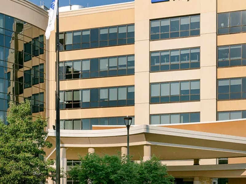 City of Hope Phoenix - Hospital in Goodyear, AZ photo 3