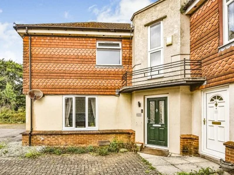 79 Malmesbury Road - Nursing Home in Chippenham, England photo 3