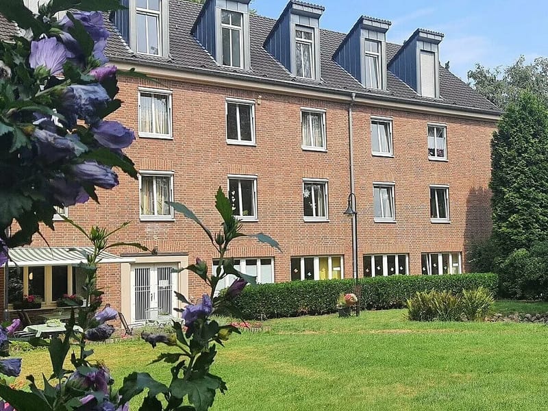 Alloheim Senioren-Residenz  "Am Ehrenpark" - Betreutes Wohnen in Bottrop, Nordrhein-Westfalen photo 1