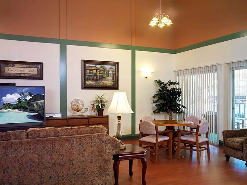 Atria Covina - Assisted Living in Covina, CA photo 2