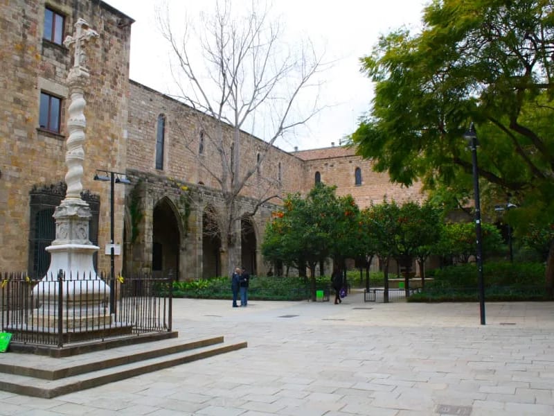 Centre de dia Santa Creu - Centro de Día in Barcelona, Cataluña photo 3