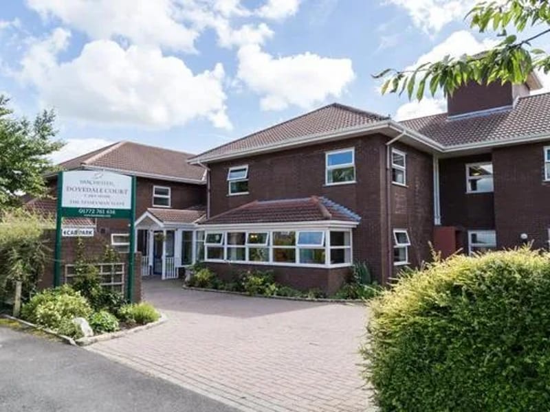 Dovedale Court - Nursing Home in Wednesbury, England photo 2
