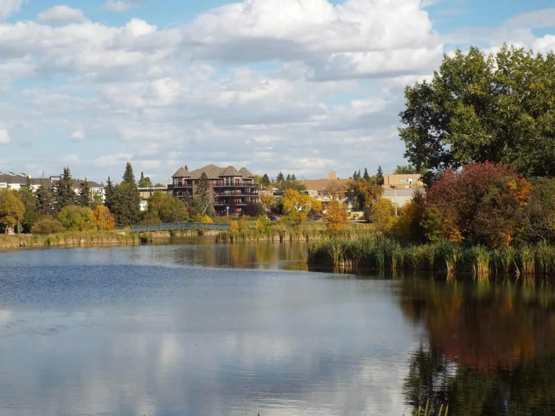 VIEWPOINT - Assisted Living in Camrose, AB photo 2