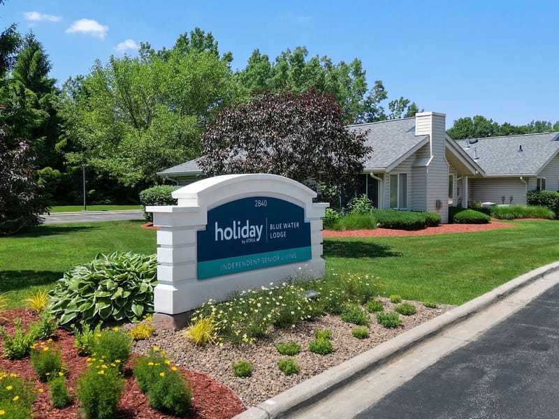 Blue Water Lodge - Assisted Living in Fort Gratiot, MI photo 2