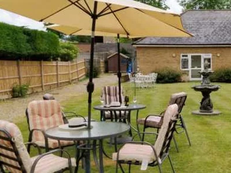 Eversfield House - Nursing Home in Sutton, England photo 4