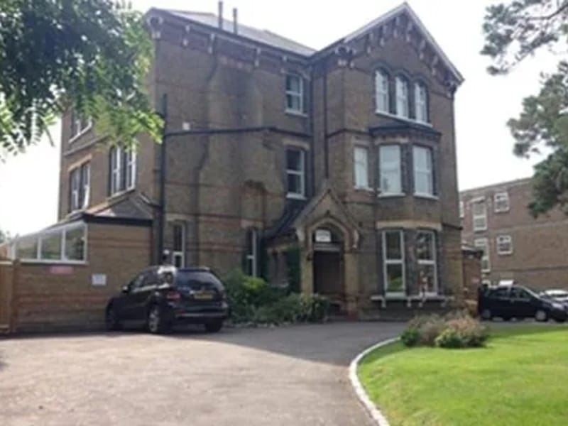 Eversfield House - Nursing Home in Sutton, England photo 1