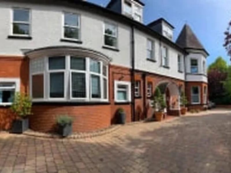 Lodore Nursing Home - Nursing Home in Sutton, England photo 2