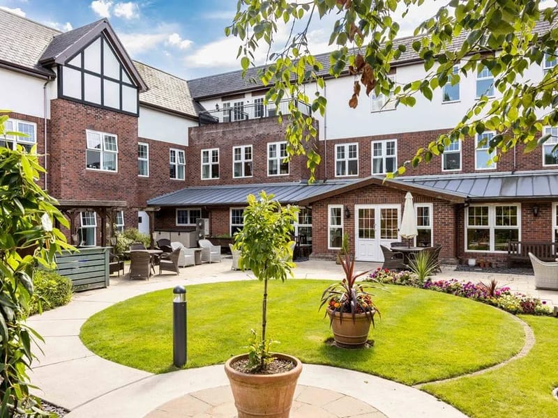 Ladybrook Manor in Stockport, England photo 2