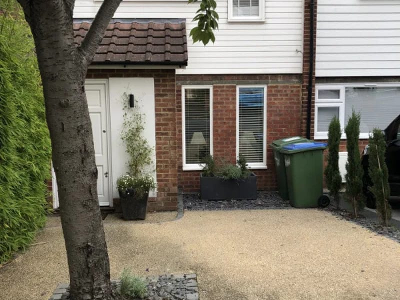 37 Coleraine Road in London, England photo 2