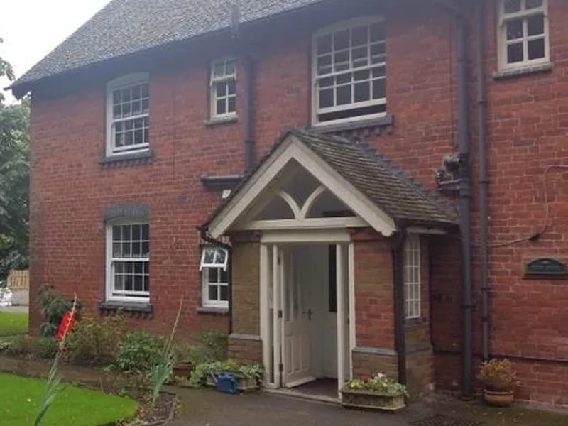 Dove House Care Home - Nursing Home in Ashbourne, England photo 2