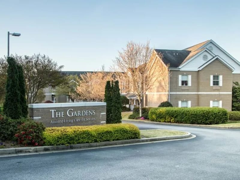 Blake At Hollingsworth Park - Assisted Living in Greenville, SC photo 2