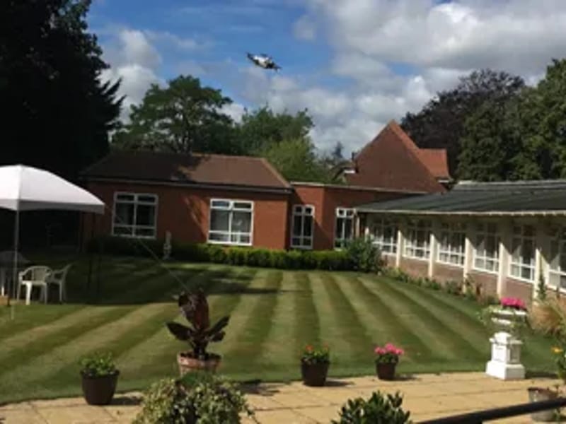 Hendford Nursing Home - Nursing Home in Epsom, England photo 3