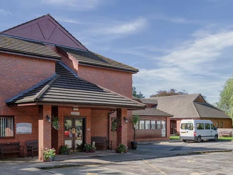 Arbour Court - Nursing Home in Stockport, England photo 4