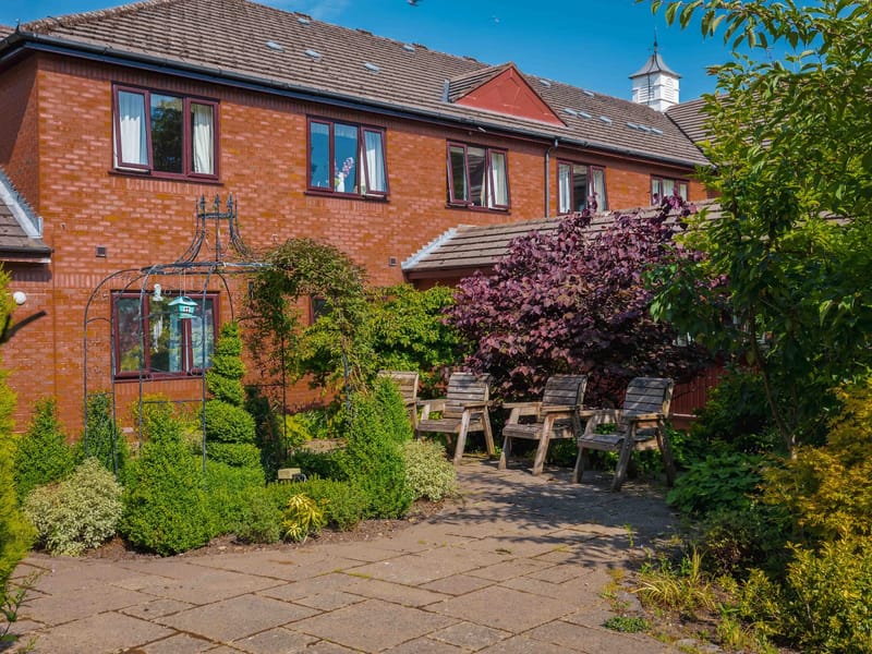 Arbour Court - Nursing Home in Stockport, England photo 3