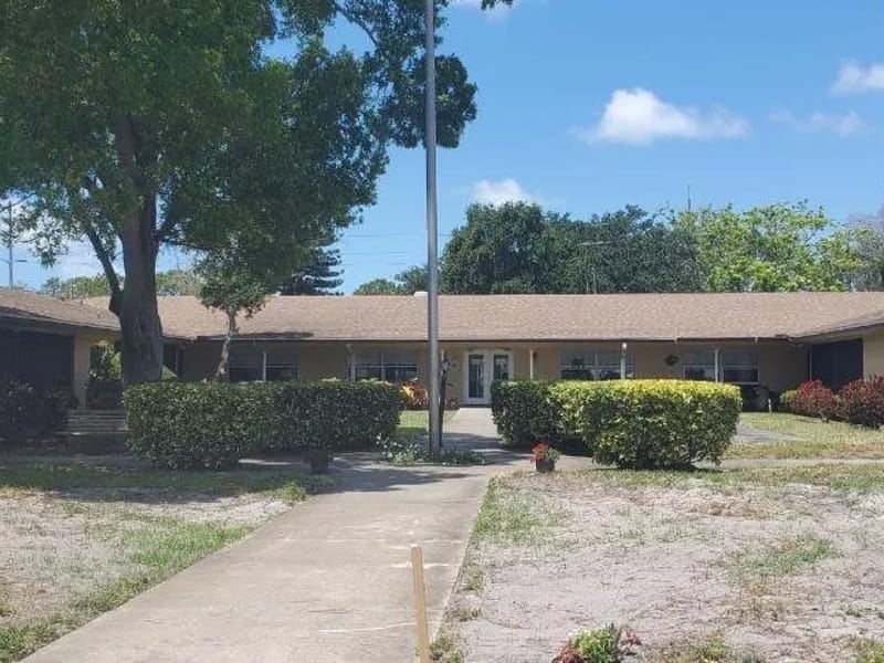 Angel Care Assisted Living Facility - Assisted Living in Saint Petersburg, FL photo 1