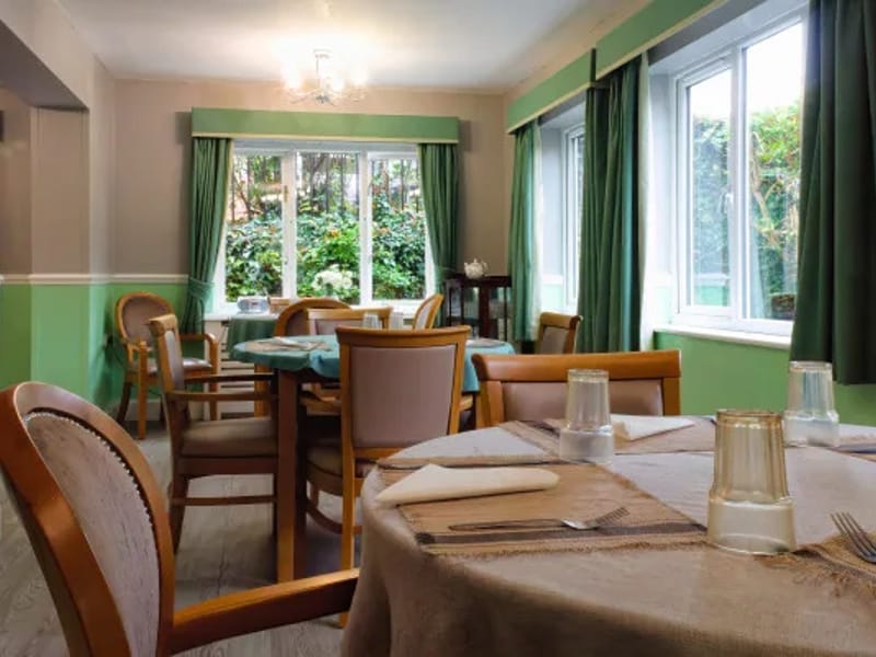 Woodville Residential Care Home - Assisted Living in Swadlincote, England photo 2
