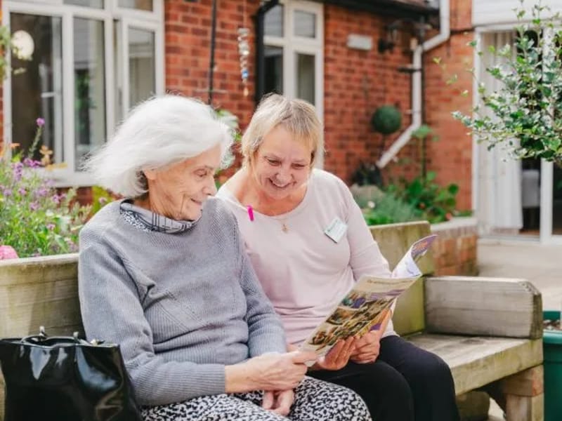 Woodland Court Residential Home - Nursing Home in Fareham, England photo 2
