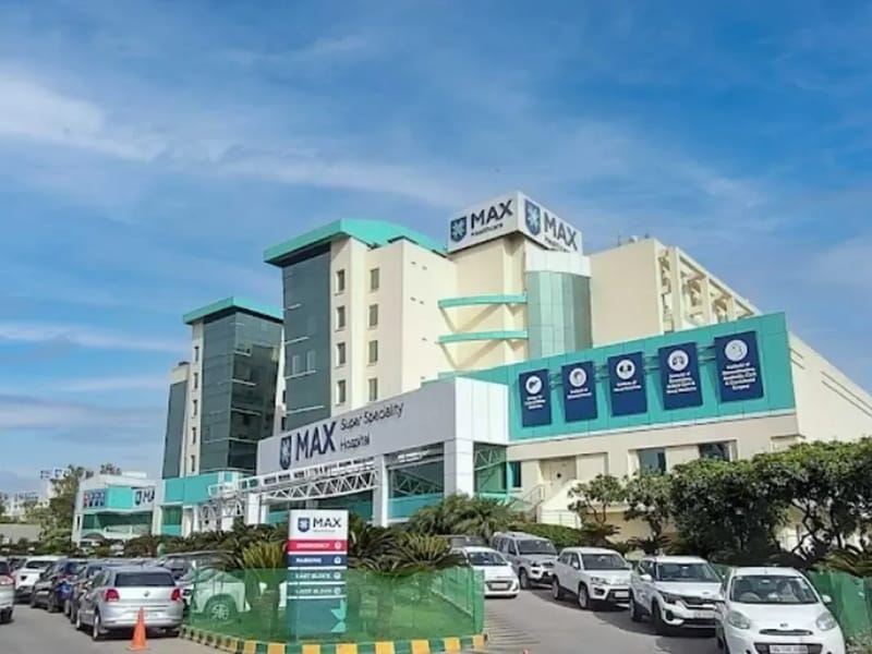 Max Super Speciality Hospital (East Block) (A unit of Devki Devi Foundation) - अस्पताल in Saket, Delhi photo 3