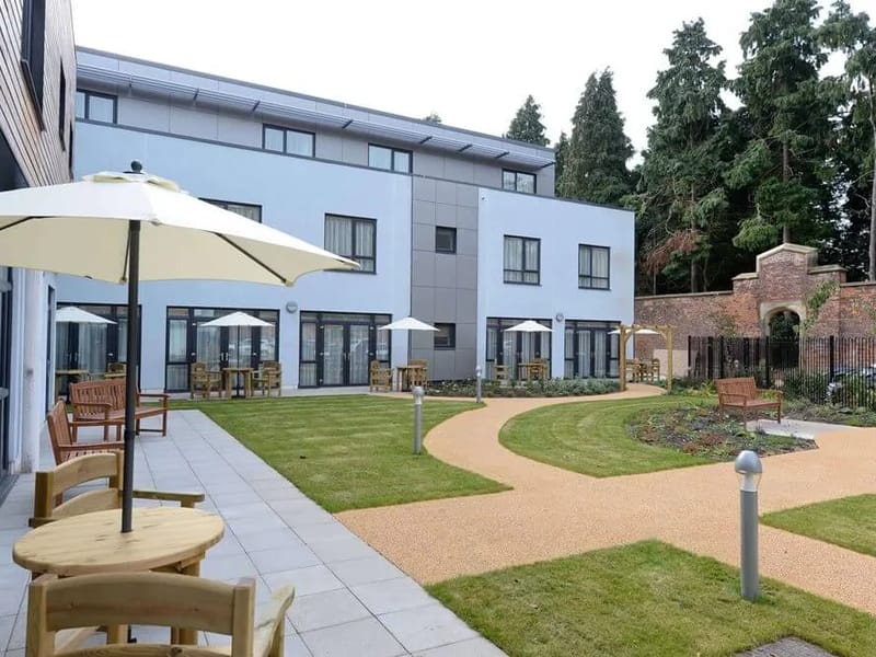 Abney Court - Nursing Home in Cheadle, England photo 2