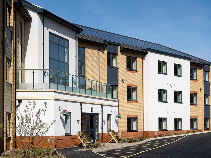 Harlow Hall - Nursing Home in Aldershot, England photo 1