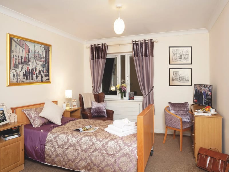 Farnworth Care Home in Bolton, England photo 2