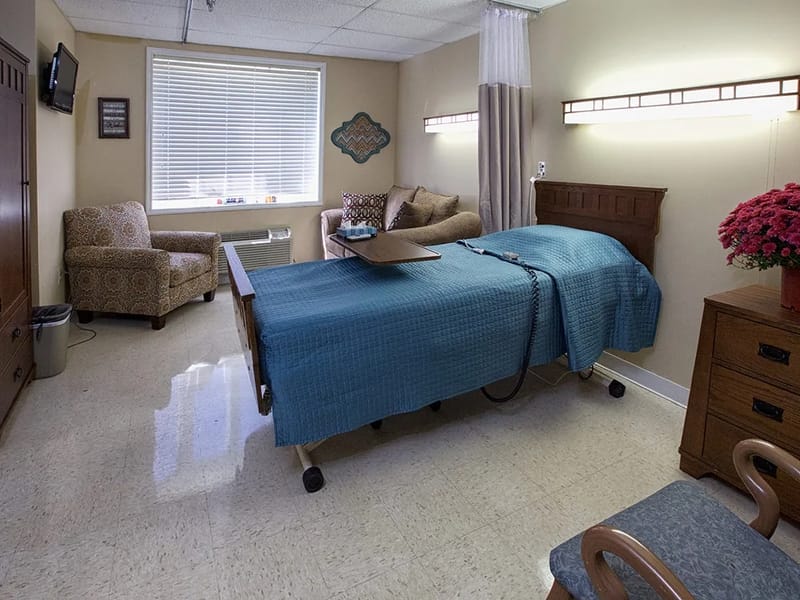 Stone River Post Acute - Nursing Home in Murfreesboro, TN photo 1