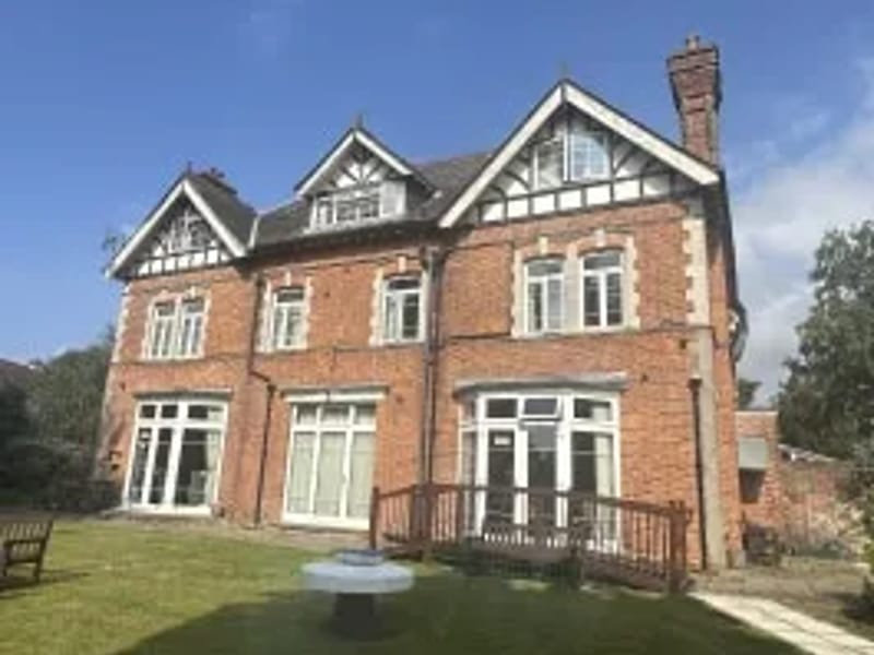 Windlesham Manor - Nursing Home in Crowborough, England photo 3