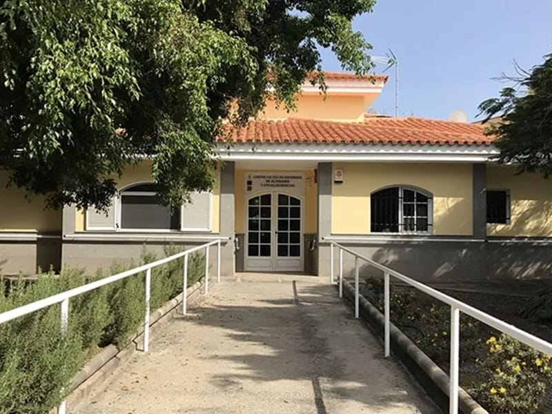 Centro De Dia De Alzheimer Y Otras Demencias Del Bajo Aragon Los Calatravos - Centro de Día in Alcañiz, Aragón photo 1
