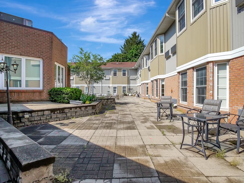 Beech Manor - Nursing Home in Sutton, England photo 2