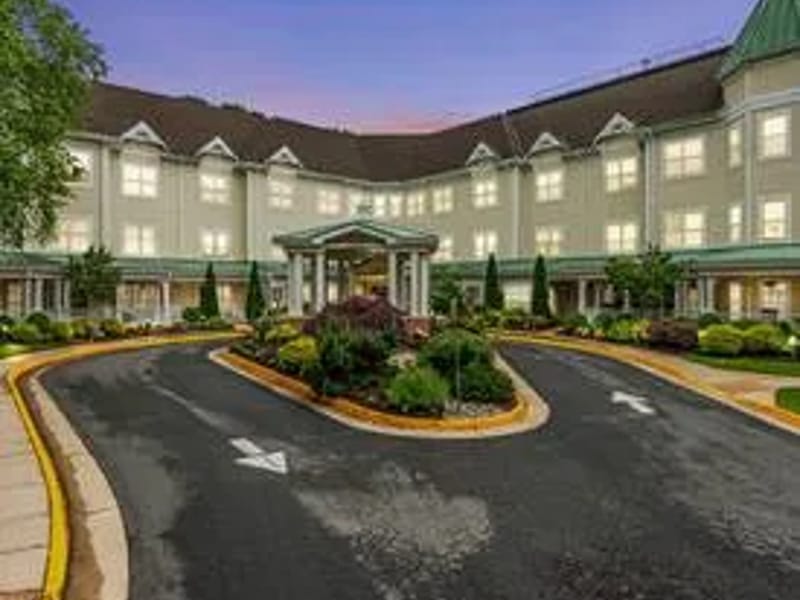 Vienna Manor Iii, Llc - Assisted Living in Oakton, VA photo 2