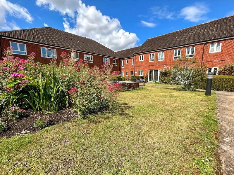 Fountain Court - Assisted Living in Smethwick, England photo 2