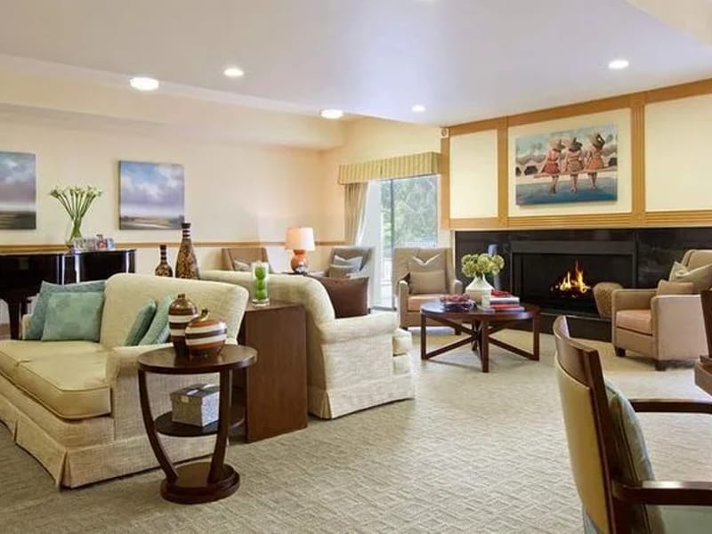 Acacia Manor - Assisted Living in Burlingame, CA photo 1