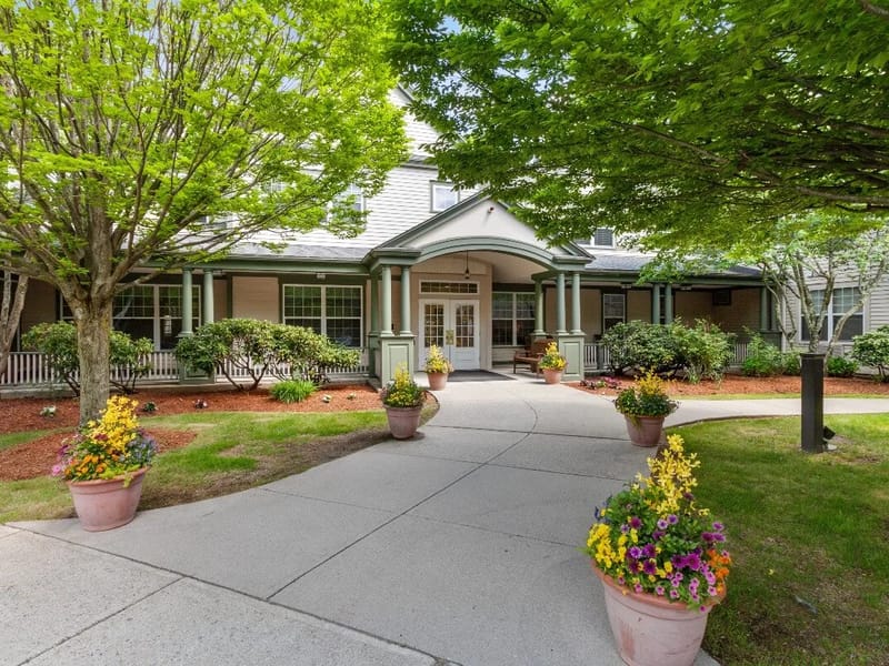 Tatnuck Park At Worcester - Assisted Living in Worcester, MA photo 1