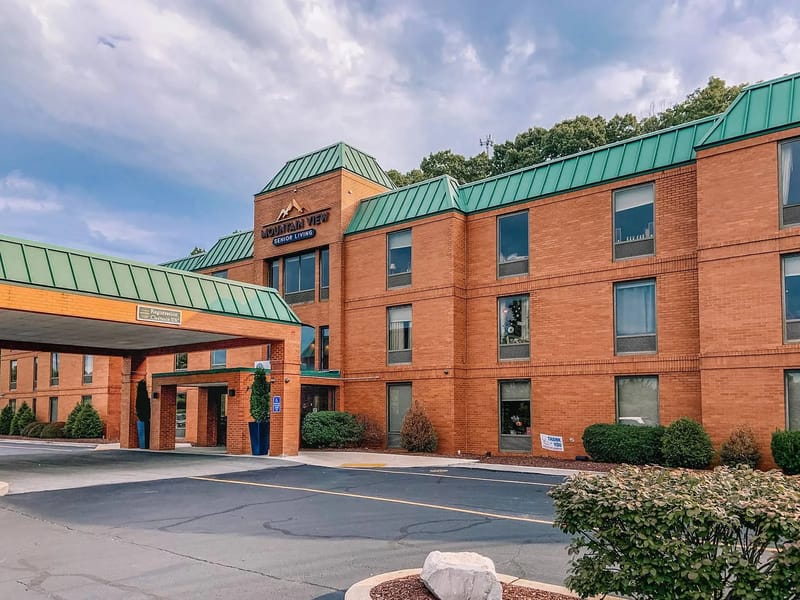 Excela Health Latrobe Hospital - Hospital in Latrobe, PA photo 2