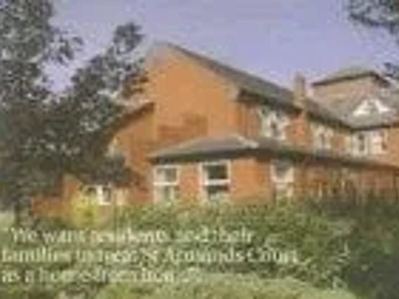 St Armands Court in Leeds, England photo 2