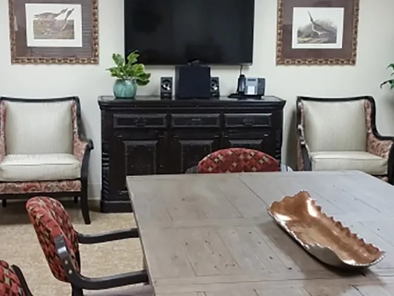 Flannery Oaks Guest House - Nursing Home in Baton Rouge, LA photo 1