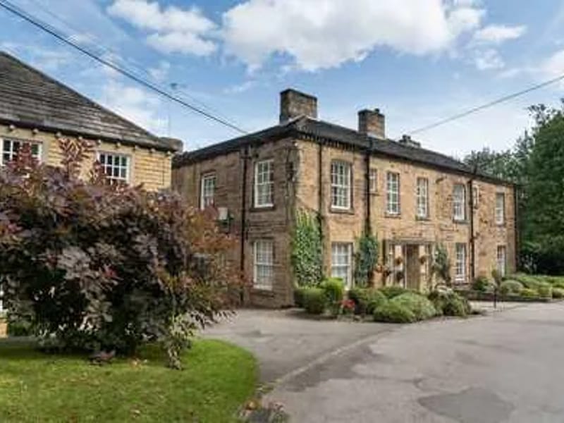Fieldhead Court - Nursing Home in Dewsbury, England photo 2