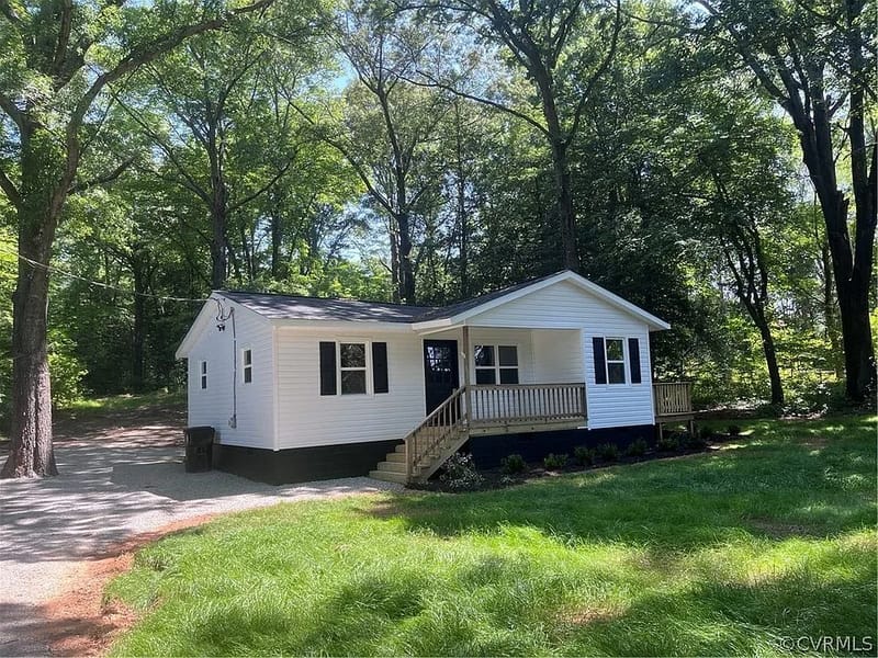 2376 Huguenot Trl - Elder Law in Powhatan, VA photo 3