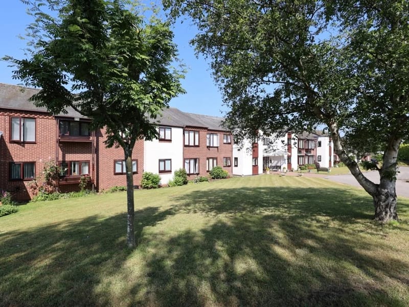 Little Heath Court - Nursing Home in Reading, England photo 3