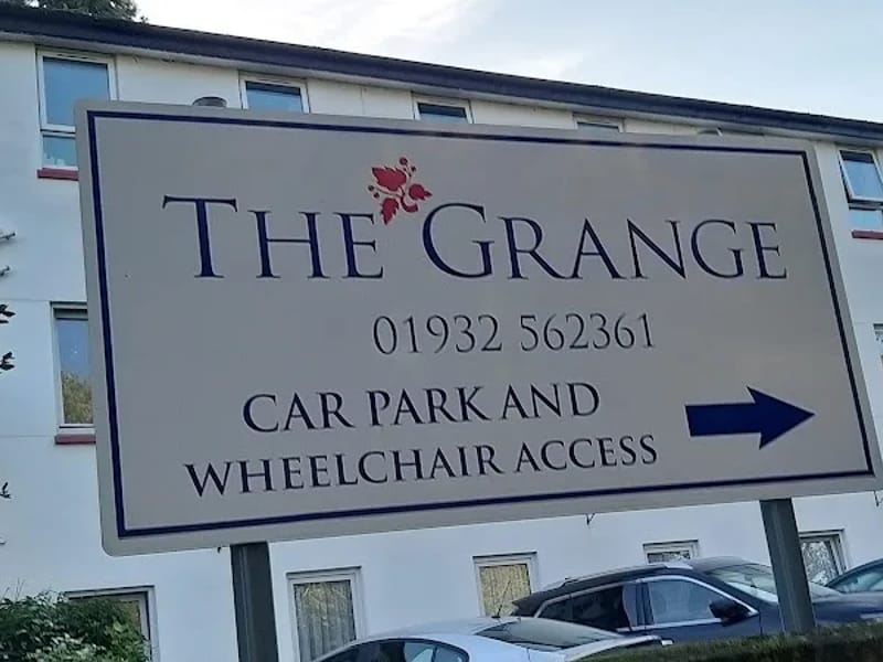 The Grange Retirement Home - Assisted Living in Chertsey, England photo 2