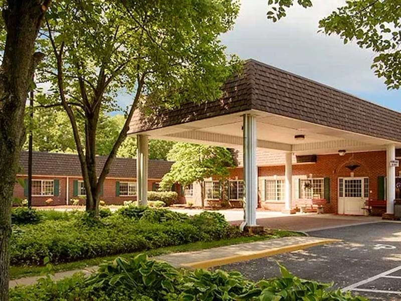 Chicopee Rehabilitation and Nursing - Nursing Home in Chicopee, MA photo 2
