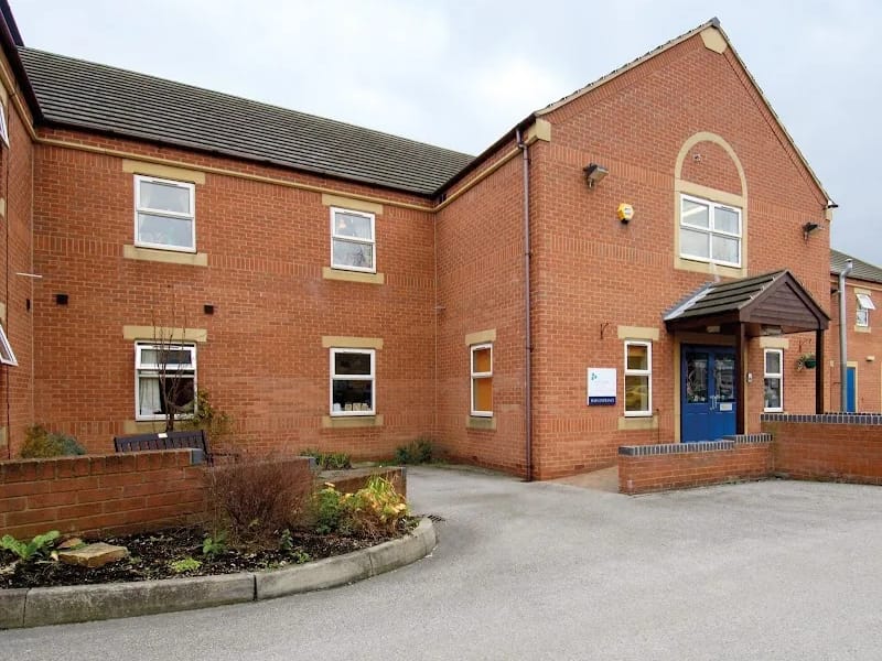 April Park Care Home - Nursing Home in Sheffield, England photo 1