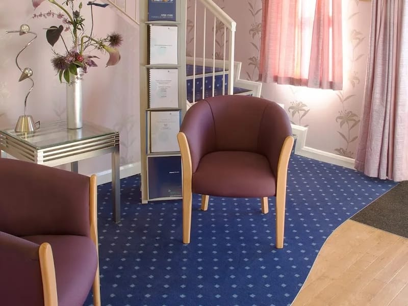 April Park Care Home - Nursing Home in Sheffield, England photo 3