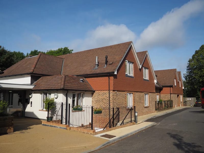 Highfield House - Assisted Living in Purley, England photo 2