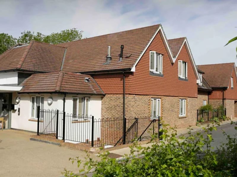 Highfield House - Assisted Living in Purley, England photo 3